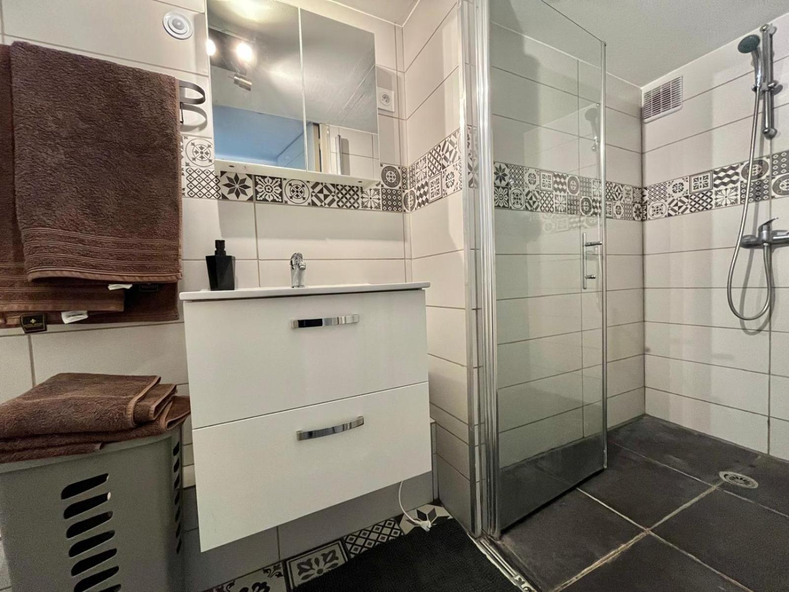 Appartement Chez Ben Avec Le Confort Clim Wifi Netflix Gratuit *